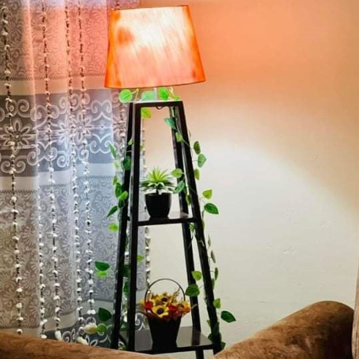 4 leg shelf Lamp